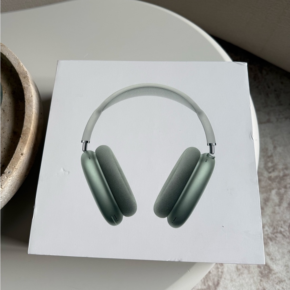 AirPods Max Green